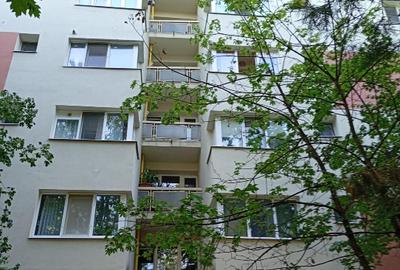 Basarabia 5 min metrou Georgian - 2
