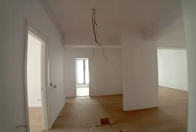 Apartament cu 4 camere decomandat în Herăstrău