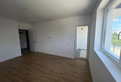 Garsoniera spatioasa,centrala proprie,incalzire in pardoseala,Metrou-Aparatori - 2