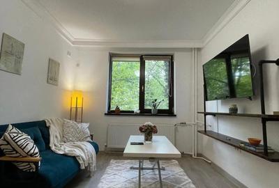 CITY PARK MALL PRIMA INCHIRIERE ETAJ 1 450 EURO LOC PARCARE REZERVAT - 1