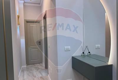 Apartament cu 2 camere decomandat, mobilat în Universitate