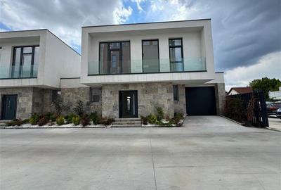 Duplex cu 5 camere în Iancu Nicolae