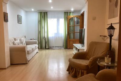 Domenii Inchiriez casa 3 cam  renovată recent centrala proprie pivnița curte - 2