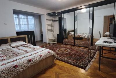 Apartament cu 3 dormitoare in zona UMFST ( 7 Noiembrie) - 1