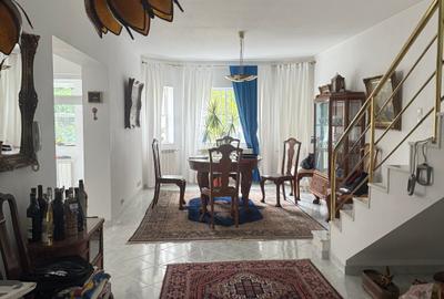 Duplex cu 7 camere în Băneasa