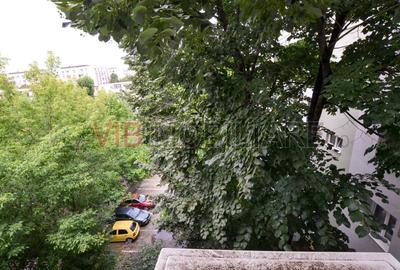 Crangasi - Metrou - Str Nucsoara - 3 camere decomandat - 2 bai - 11