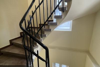 Dorobanti Capitale - STRADA ROMA - 12