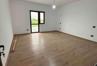De vânzare casa P+1E zona Chercea - 9