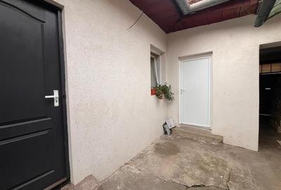 Lugoj, Casa 130 Mp. Teren 250 Mp. Central, Zona ZERO - 40