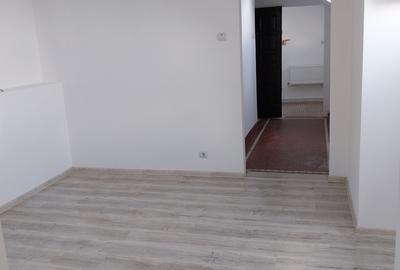 Apartament cu 2 camere semidecomandat în Ștefan cel Mare