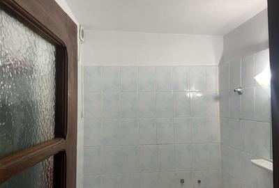 Apartament 2 camere, cartier Sud , et 3 4 , decomandat , centrala termica propri - 11