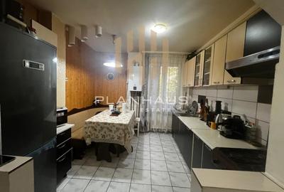 Apartament 4 camere,zona Pizza Albina ,cartierul Săsar - 12