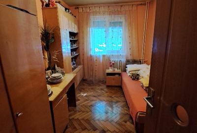 Proprietar vând apartament 3 camere zona Dacia - 4