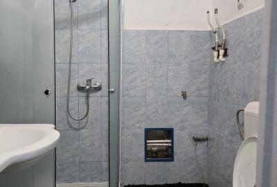 Garsoniera Savinesti spatioasa in zona curată - 5