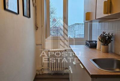 Apartament 2 camere , semidecomandat, 39mp utili, et.4/4, zona Dacia - 8