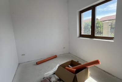 Chisoda - Duplex cu 5 camere despartit prin camera tehnica - 11