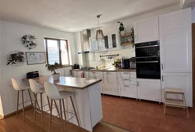 BUZIASULUI - CASA INDIVIDUALA - GARAJ - 3 CAMERE - 2 BAI - 2 TERASE - CENTRALA - - 3