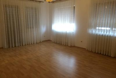 Vand vila Erou Iancu Nicolae,Privighetorilor,Jollie Ville,piscina,garaj 2 masini - 7