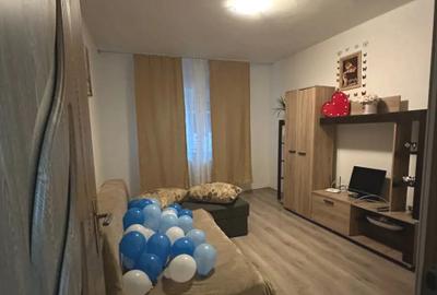 Garsonieră decomandată, mobilată în Brâncoveanu