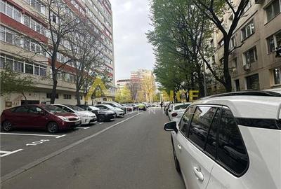 Aapartament 3 camere decomandat - Berceni - Etaj 1 - 1