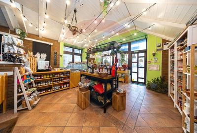 Pensiune cu restaurant și spații comerciale, central Râșnov - 13