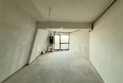 Apartament cu 4 camere semidecomandat în Zorilor