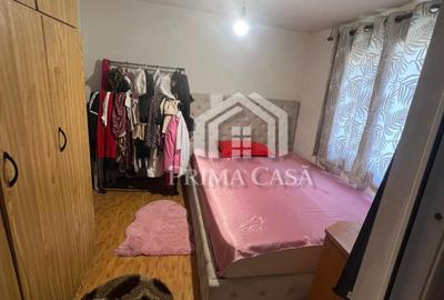 Casa si teren in comuna Mihailesti SC=100mp teren=820mp Pret: 28.000 neg. - 9