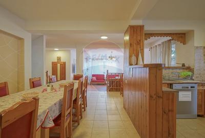Vila în Poiana Brașov – Refugiu exclusivist și investiție! - 8