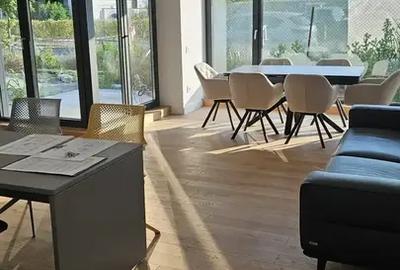 Apartament cu 4 camere semidecomandat în Băneasa