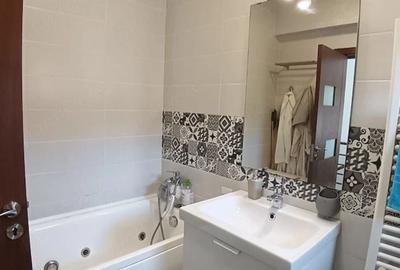 Vila tip duplex in localitatea Ovidiu, aproape de lac, an 2017 - 10
