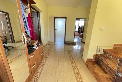 Casa spațioasă  P+1E,526 mp teren-strada liniștită. - 13