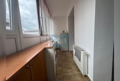 FARA COMISION ! Apartament 2 camere, etaj 3/4, strada Eroilor - 5