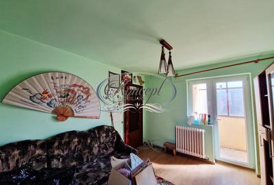 Apartament cu potential, orientare sud-est, 2 balcoane, zona Parang - 6