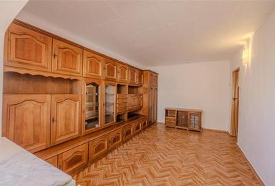 Apartament Decomandat, 2 camere, insorit, balcon, loc parcare, 2 boxe, Astra, Br - 1