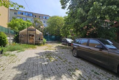 Faleza Nord - strada Unirii - teren 986 mp + casa (langa Scoala Colibri) - 1