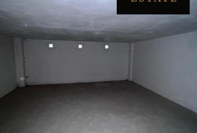 Spatiu comercial de vanzare  central Regina Maria Valcea, vitrina stradala - 4