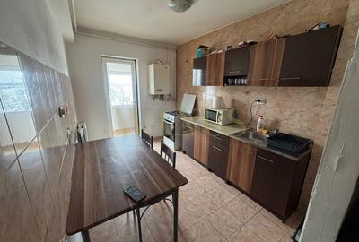 Apartament cu 2 camere decomandat, mobilat în Florești
