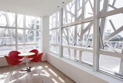 Cladire Semicentral 17 kwa - 1