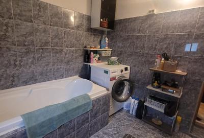 Valu lui Traian -casa 3 camere cu teren 300 mp -gaze la poarta 77900 euro - 19