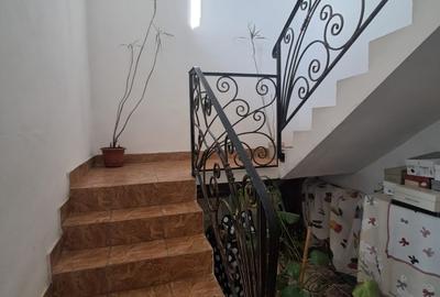 Casă P+1, compusă din 2 apartamente (intabulate separat), Tomești - 6