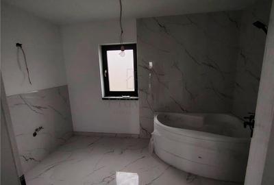 Duplex modern - despartit prin baie - 2 fronturi stradale - pompa caldura - 14