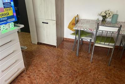 Apartament 2 camere , cartier Sud , renovat , et 3/4 , termen de eliberare scurt - 1