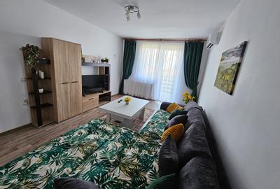 Inchiriez apartament cu 2 camere zona Tractoru