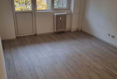 TINERETULUI PIATA NORILOR AP 3 CAM RENOVAT NEMOBILAT, BUCATARIE MOBILATA/UTILA - 1