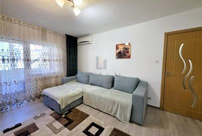 Apartament cu 2 camere semidecomandat în Girocului