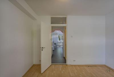 Apartament cu 3 camere de vânzare în zona Lacul Tei - 19