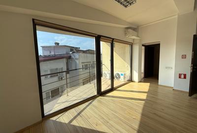 Spațiu Comercial + Birouri de Închiriat –La doar 700 m de metrou Piața Victoriei - 21