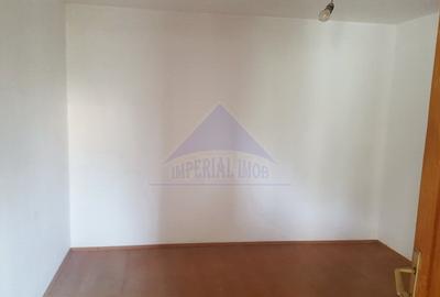Nuci - Vila spatioasa la pret de apartament, pretabila si pentru doua familii - 9