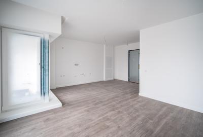 Penthouse cu 2 camere decomandat în Obor