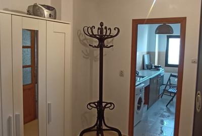 Garsonieră Timpuri Noi gură de metrou - 2